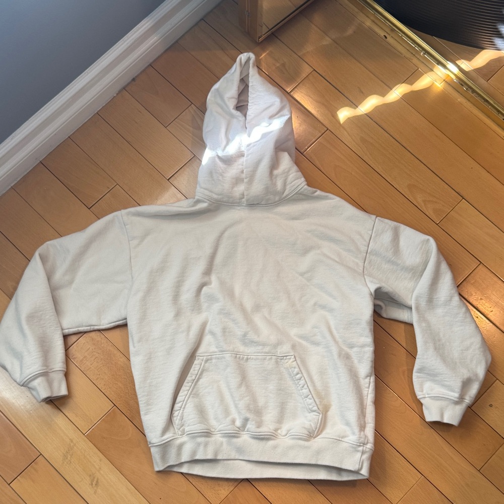 White hoodie